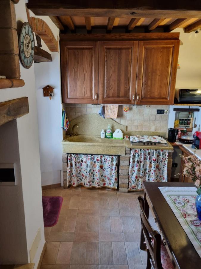 Casetta Giulia Radicofani Exteriör bild